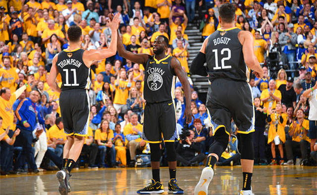 体现出对混 体现出对混